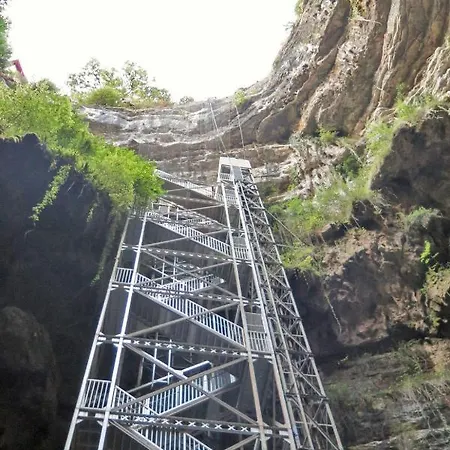 Sarrouil By Interhome Casa vacanze Loubressac